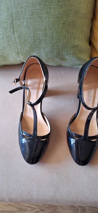 Елегантни обувки