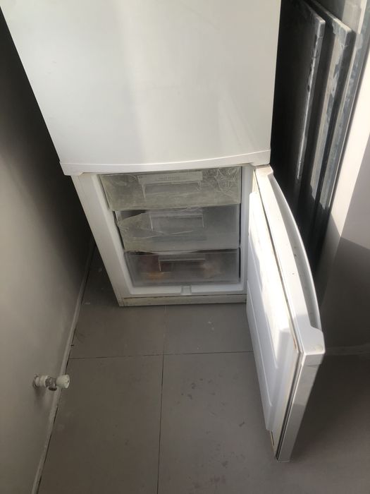 Продам холодилник