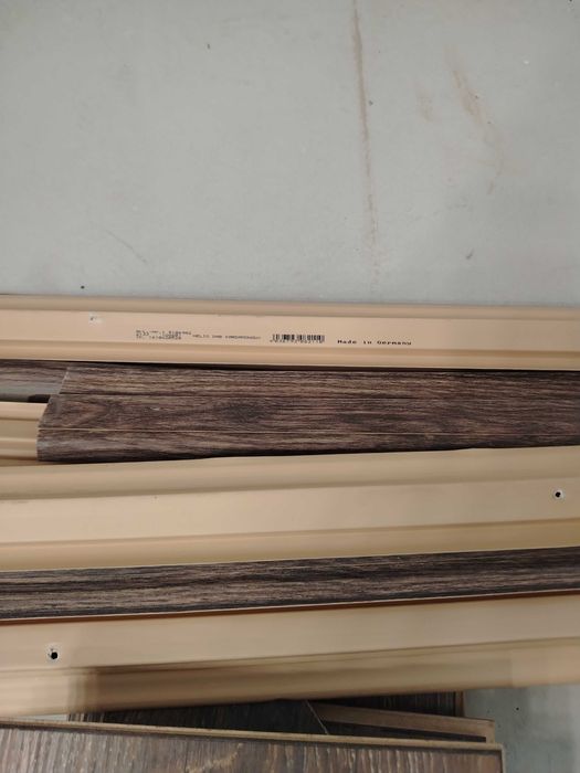 Ламиниран паркет ac4/32  + ПВЦ первази