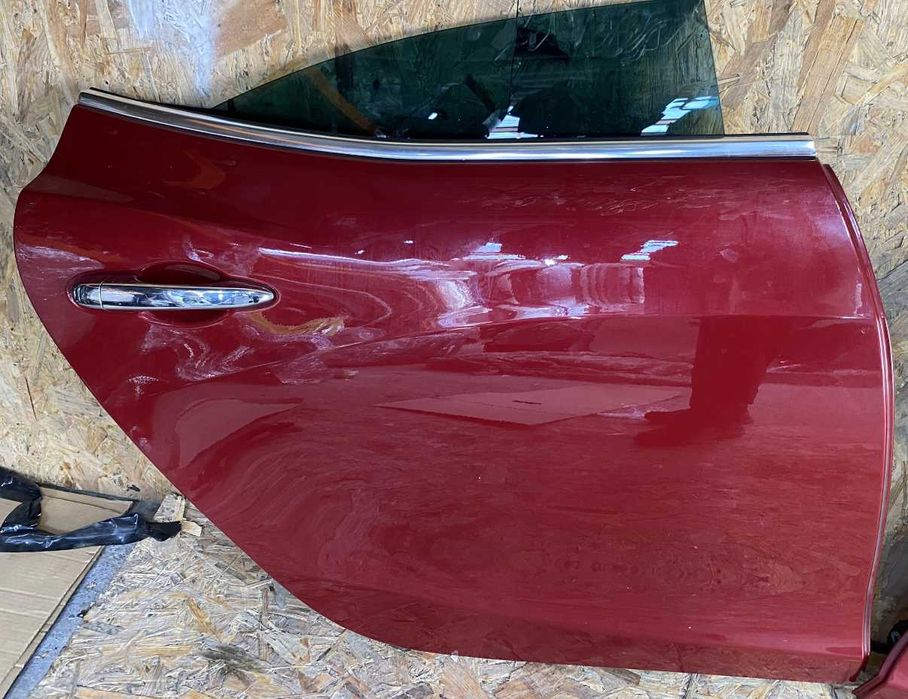 Брата Лява Дясна oборудвана Maserati Ghibli  M157