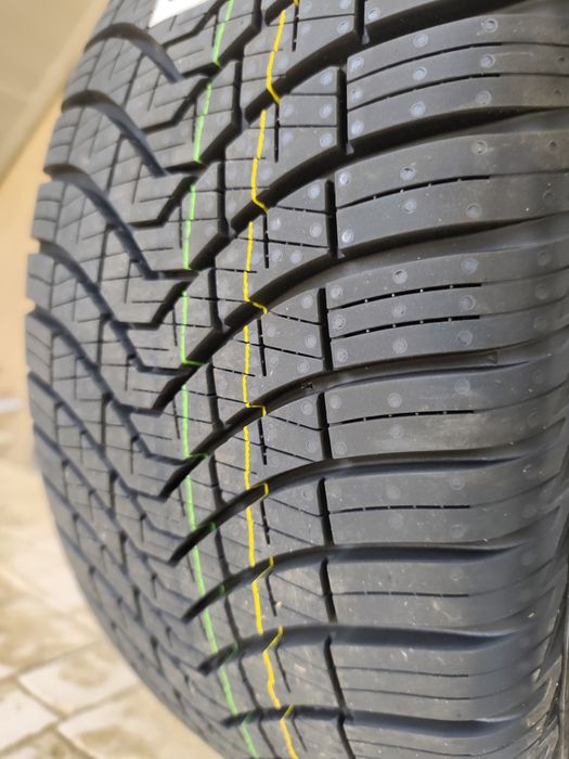 Нови всесезонни гуми Kumho 225/45/17 dot 26,225/45R17