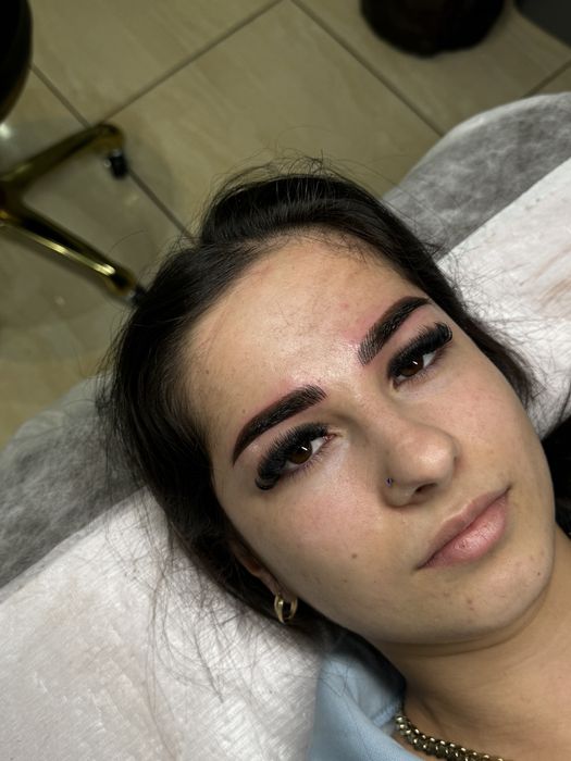 Micropigmentare sprâncene