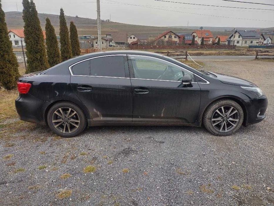 Toyota Avensis 1.8 benzina - Executiv