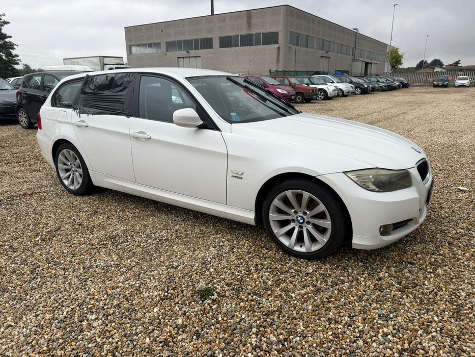 BMW e91 320xd 177k na chasti