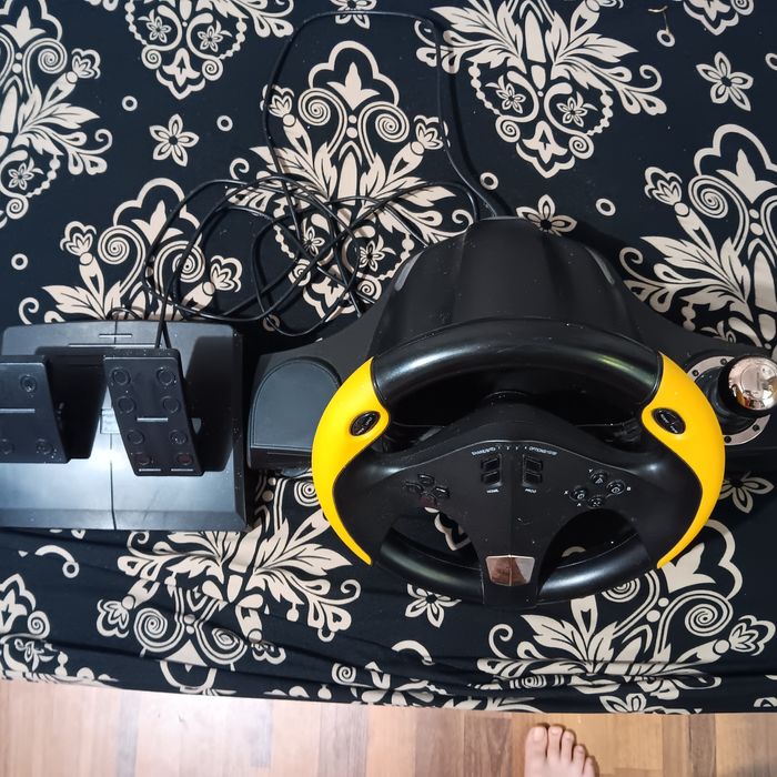 Volan de gaming myria de vânzare.