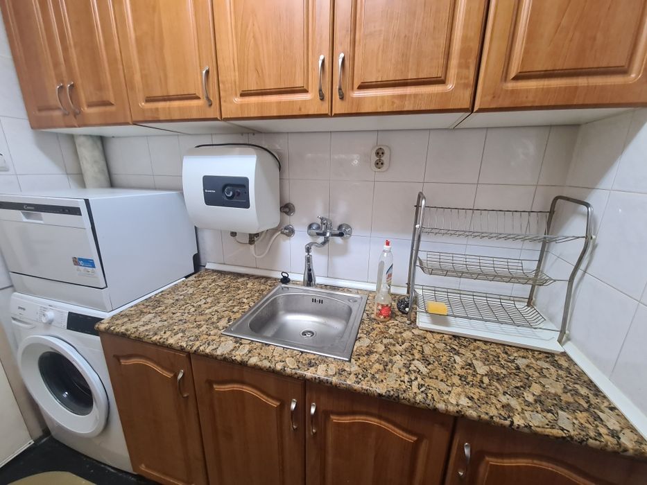 Дава се под наем Тристаен апартамент в Пловдив, Въстанически - 100 кв.м за 433.5 € - Снимка #3