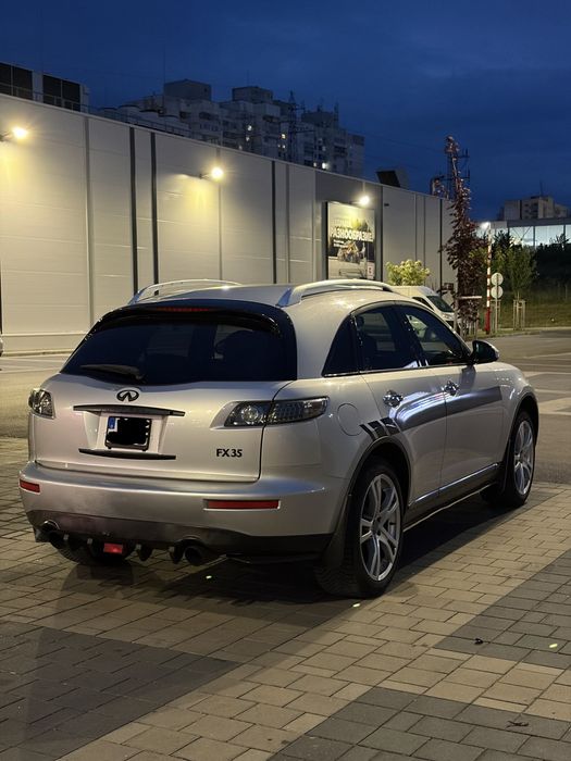 Infiniti fx35 2006 3.5L