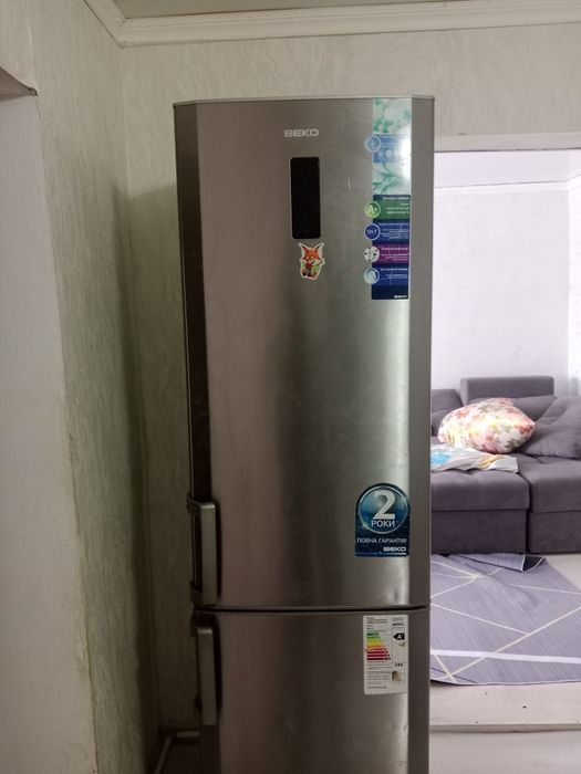 Холодильник беко продается верхняя камера плохо морозит.морозил. на от