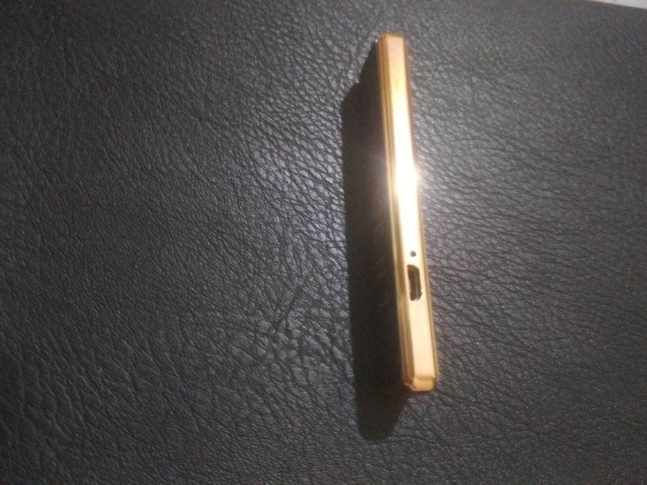 Зажигалка продается