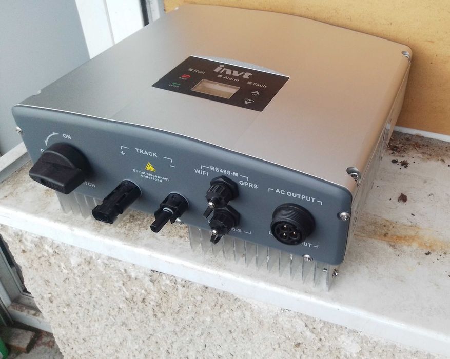 Монофазен мрежов инвертор за соларни панели INVT MG Series 3КW 1~