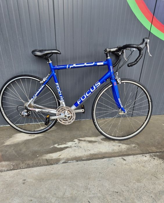 Bicicleta semicursiera focus summit