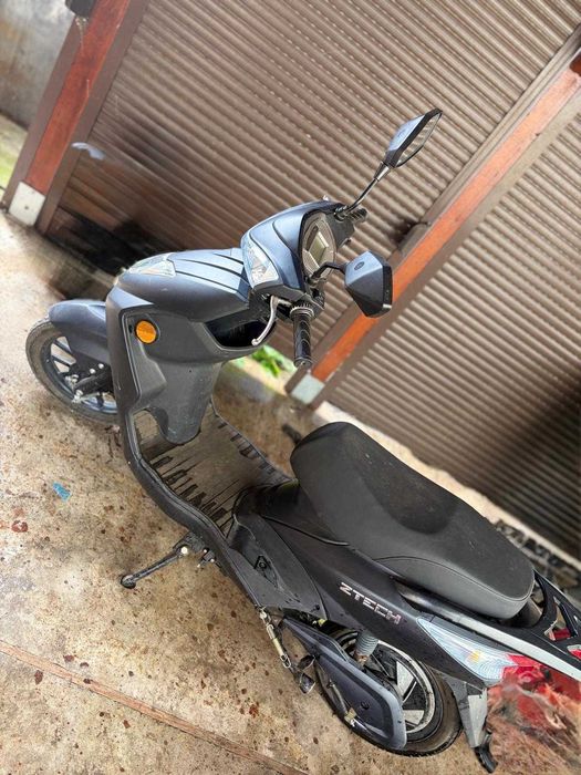 Scuter electric 25km/h fara permis