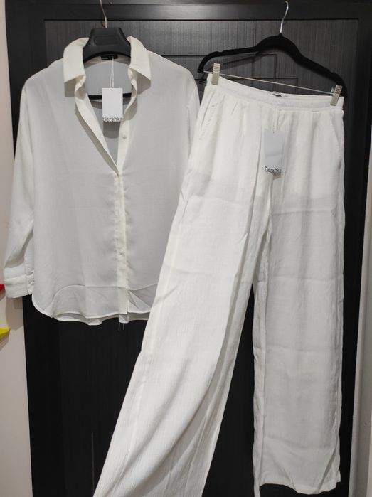 Нов комплект Bershka риза и панталон