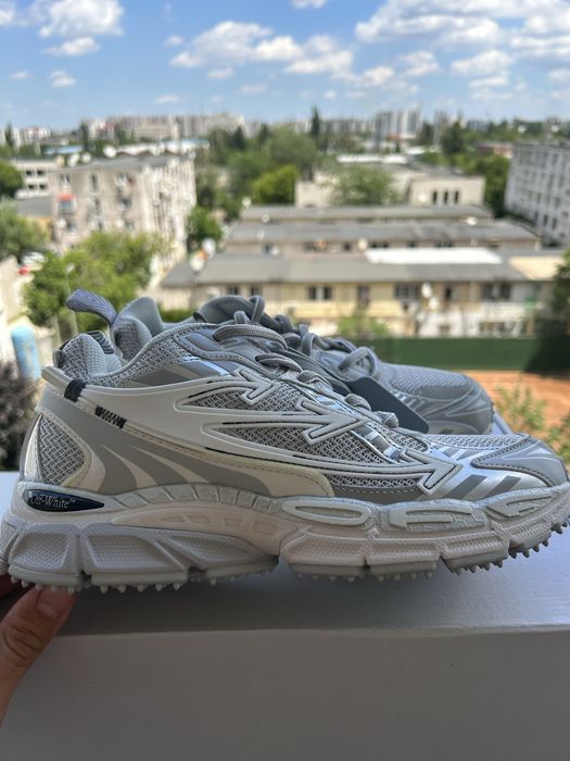 Vand Off-White Be Right Back