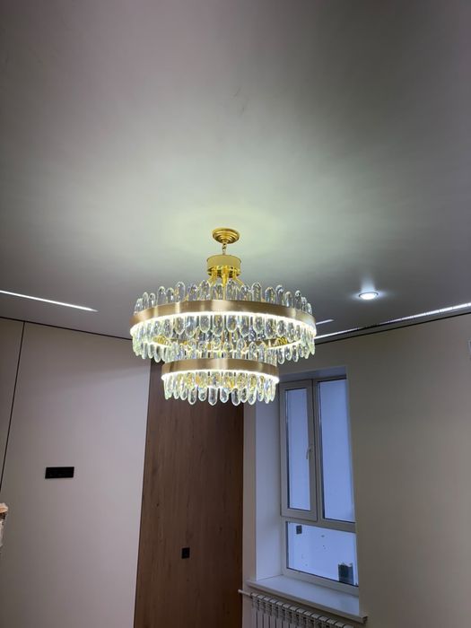 Люстра большая продается