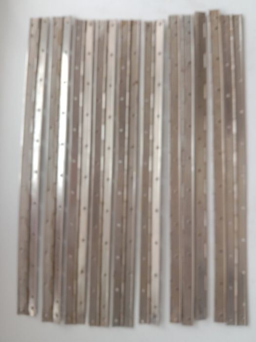 Фурнитура мебельная.