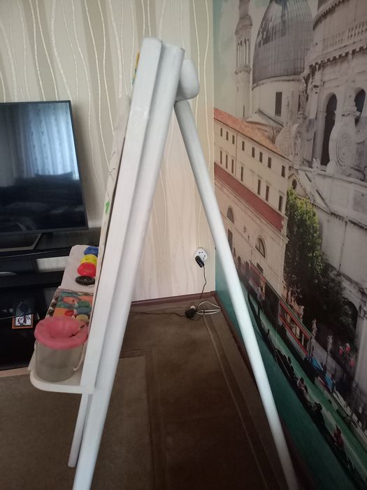 Продам мольберт для рисования
