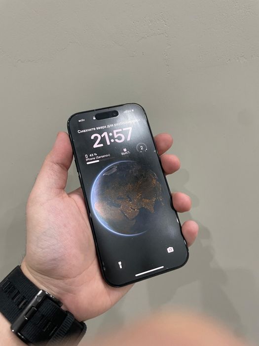 iPhone 15 в хорошем состоянии