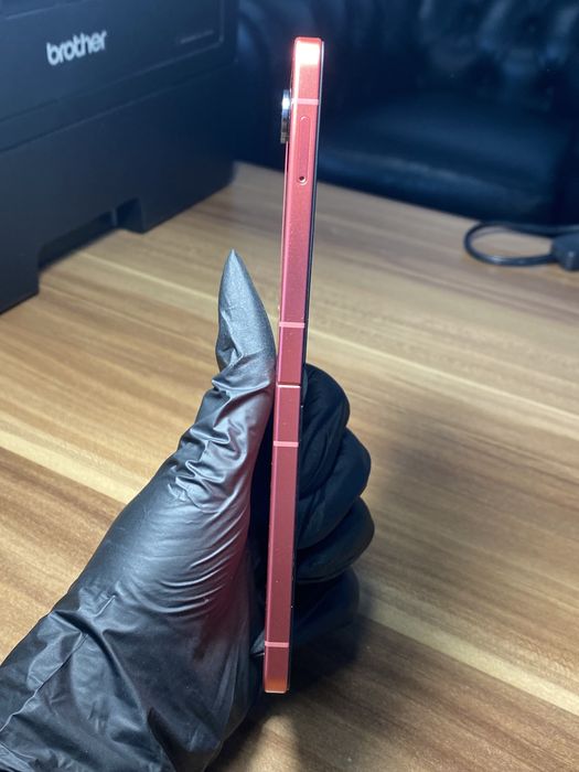 Samsung Galaxy Z Flip7 • 512 GB • Coralred