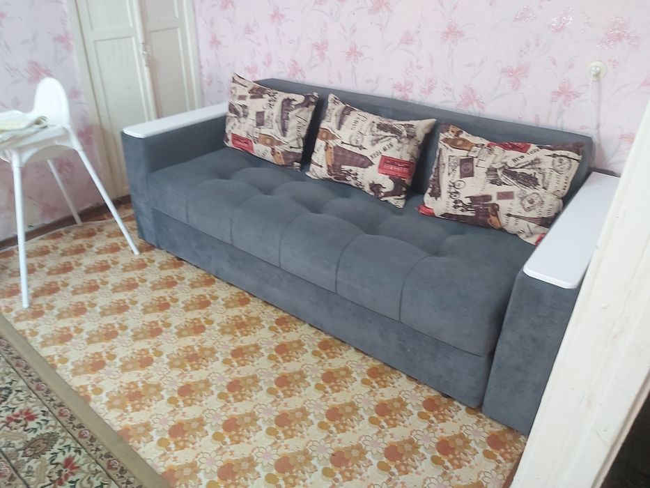 Срочно Продам диван в отличном состоянии