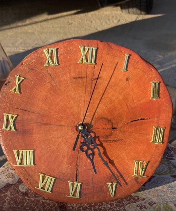 Ceas de perete UNICAT din Lemn Masiv - Design Live Edge - Handmade