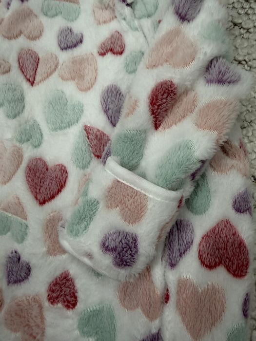 Пухкаво гащеризонче