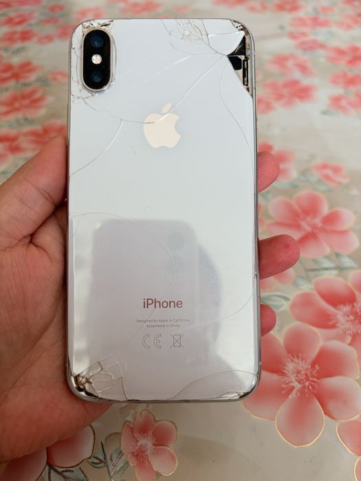 Продам Iphone xs