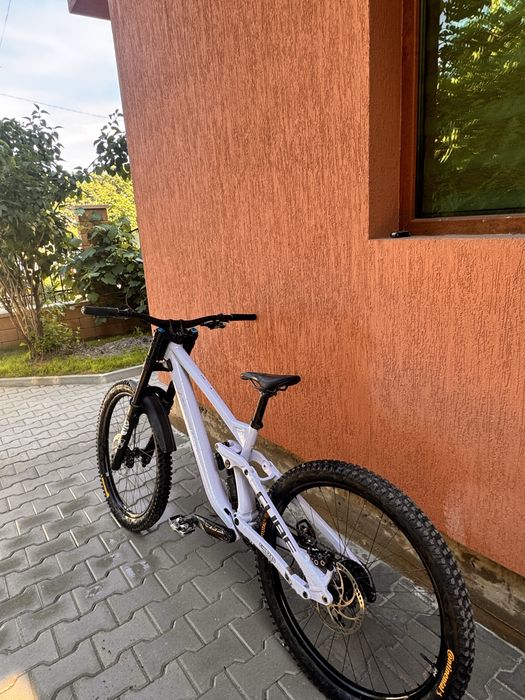Cube two215 race