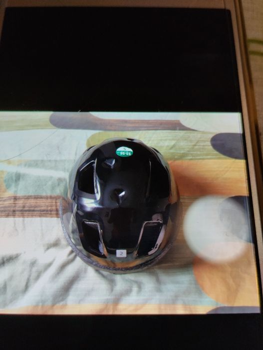 Каски за велосипед тротинетка и скейтборд.