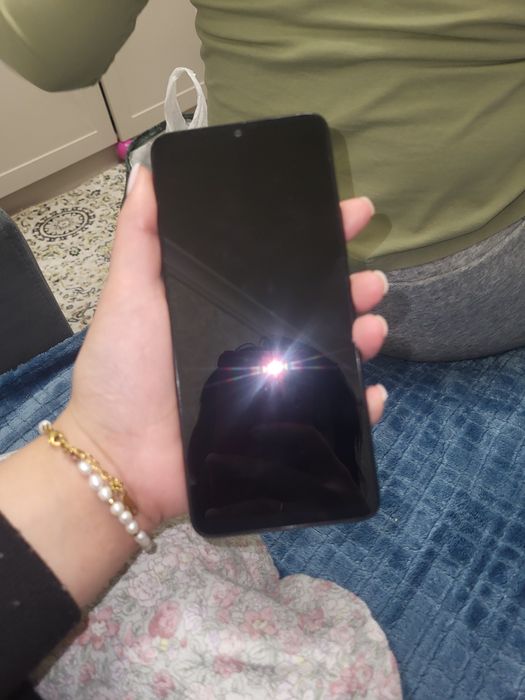 Продам редми А3 почти новый