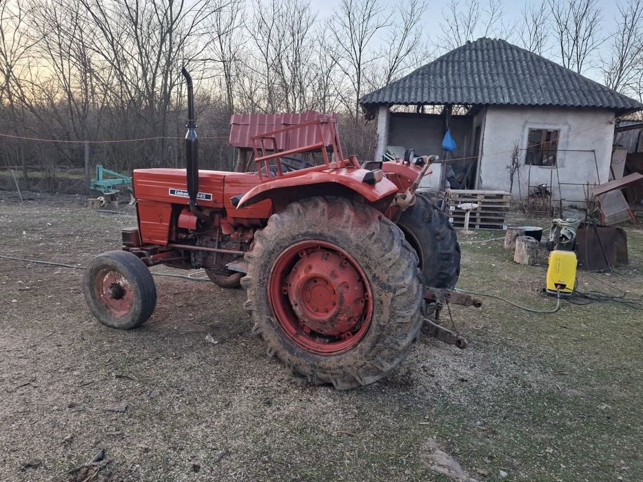 Tractor u445 .căruță si plug 2 brazde craiova