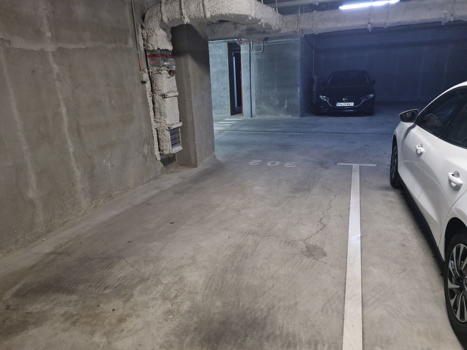 Inchiriez loc parcare subteran Auchan Drumul Taberei