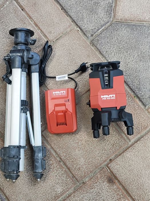 Nivela laser cu 16 linii , raza verde HILTI  PM 40-MG că nou cu trepied inclus
