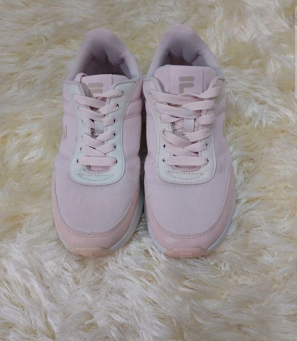 Adidasi Fila marimea 36