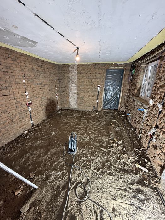 Amenajari interioare/exterioare