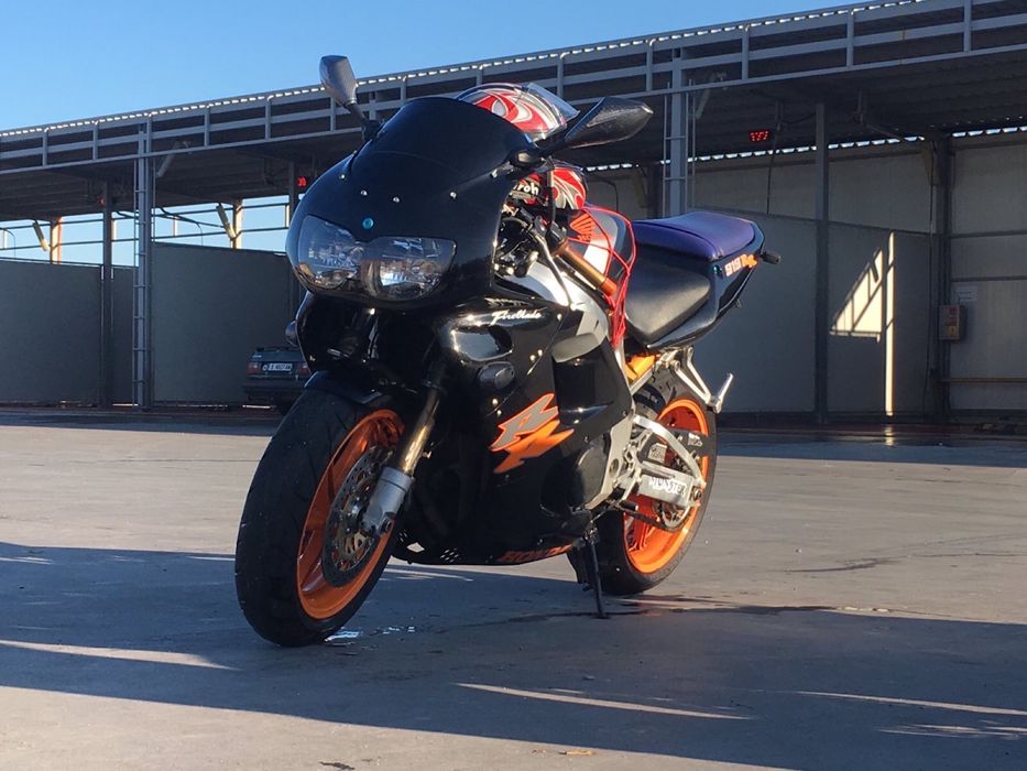 Пистов мотор CBR-919RR гр. Хасково Орфей • OLX.bg