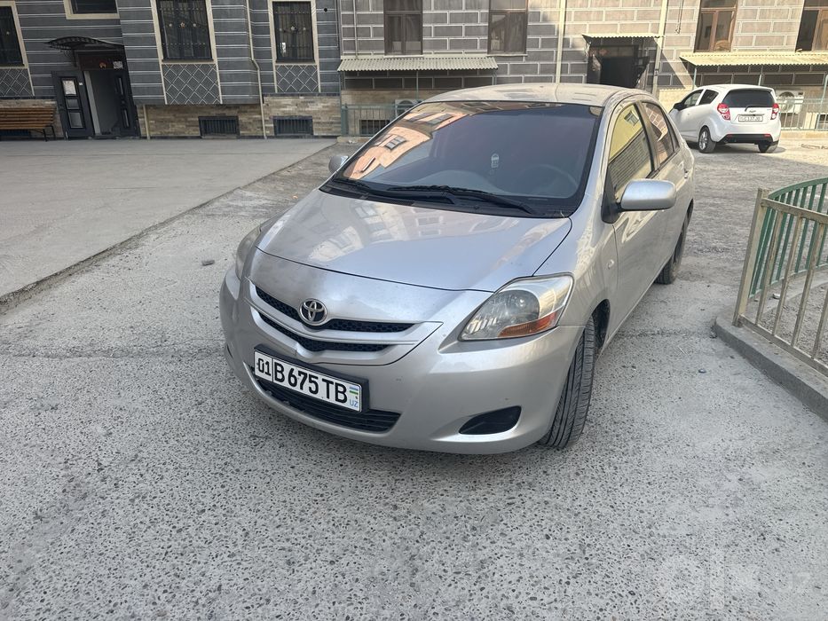 Toyotta Yaris 2008