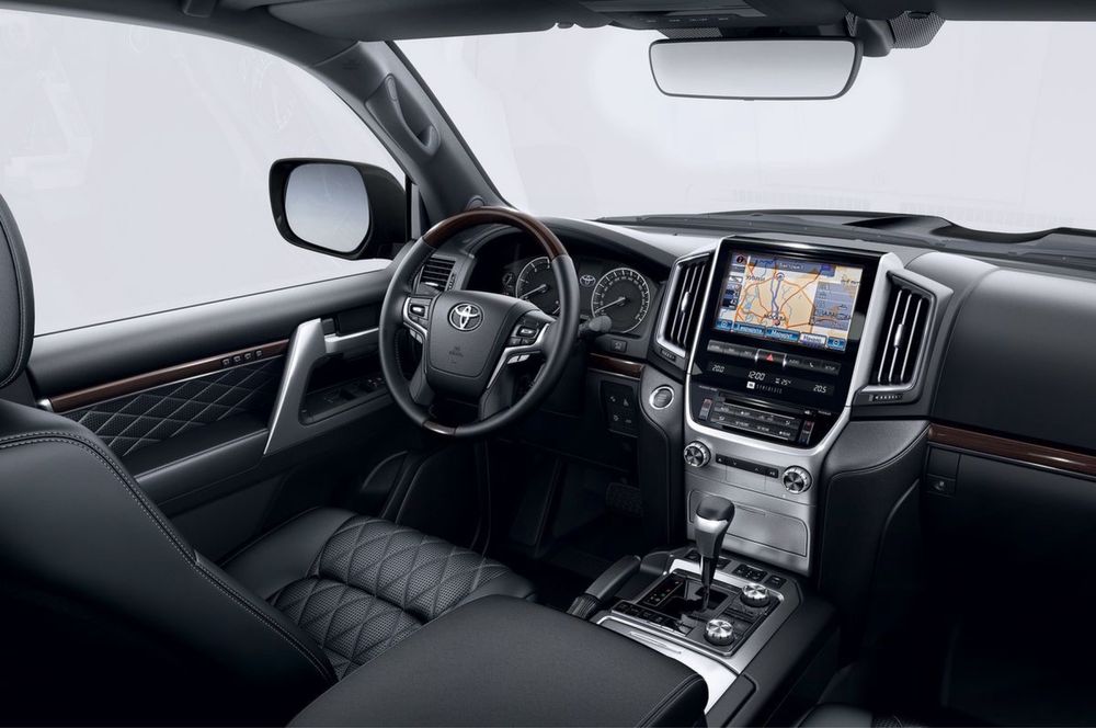 Аренда авто с водителем