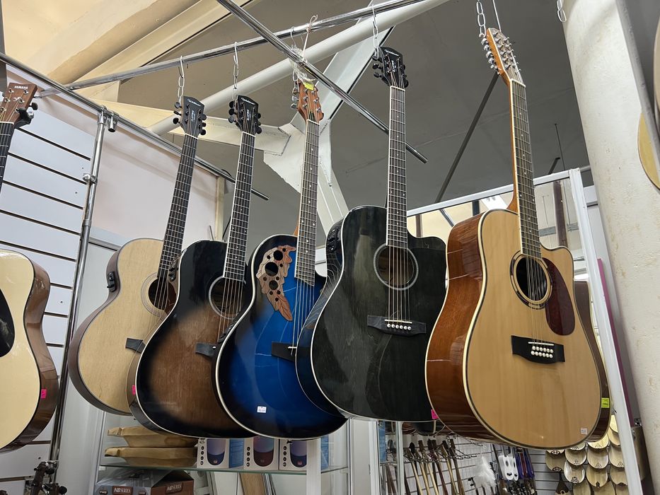 Гитара Акция + медиатор подарок акустическая гитара