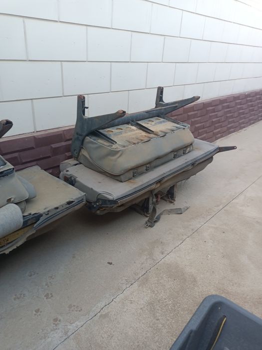 Продаю комплект сидений на Т4