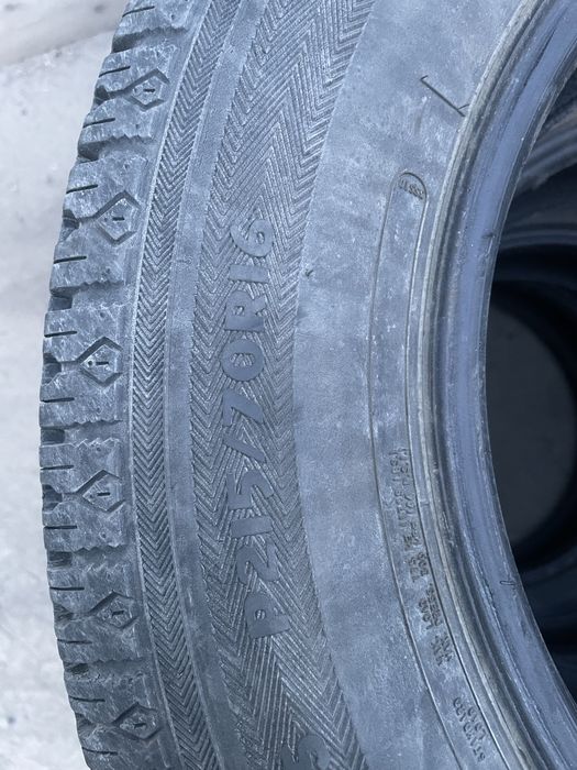 Продам шины 215/70/r16