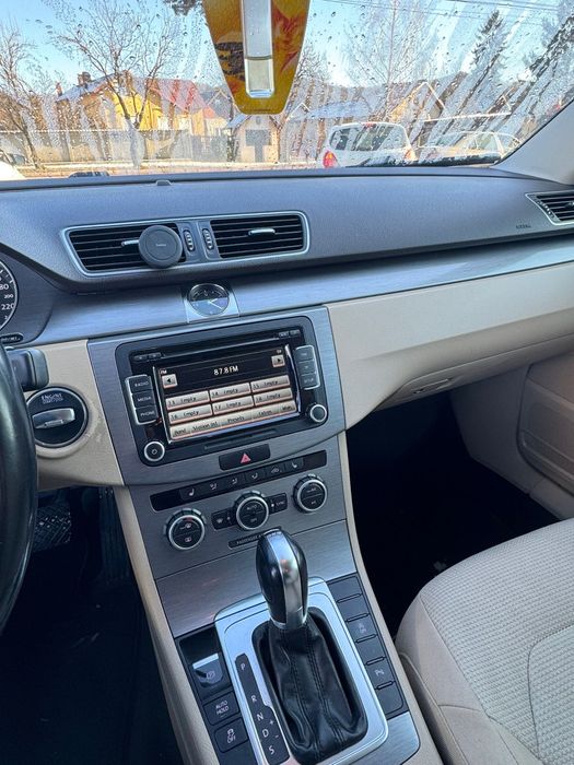 VW PASSAT B7 2013 2.0TDi AUTOMAT LED - Proprietar