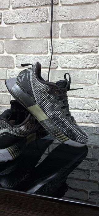 Оригинальные кроссы Reebok