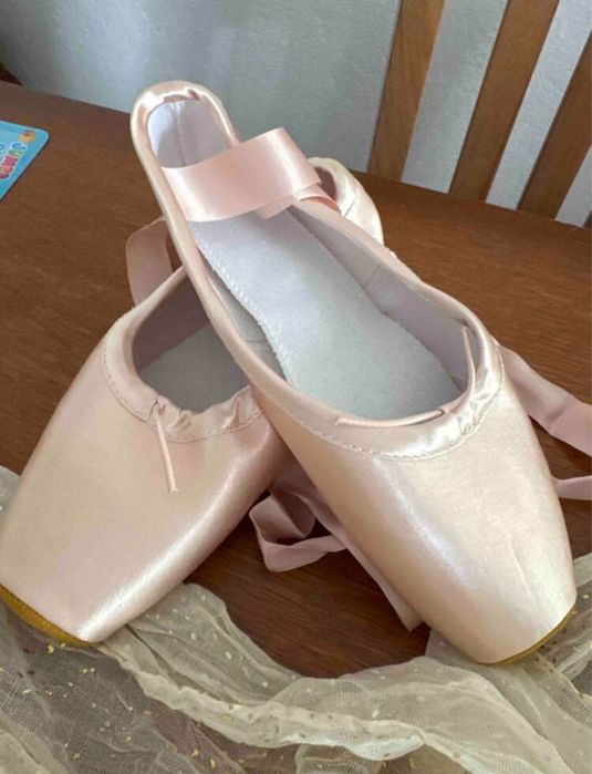 Балетни палци и туфли