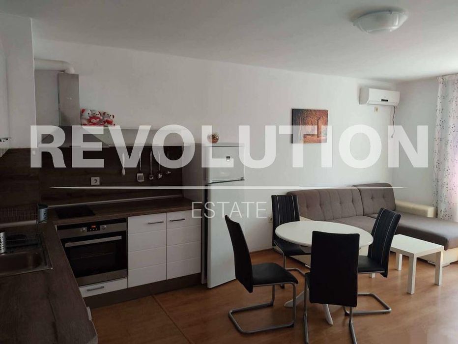 Дава се под наем Двустаен апартамент в Варна, ХЕИ - 55 кв.м за 450 € - Снимка #1