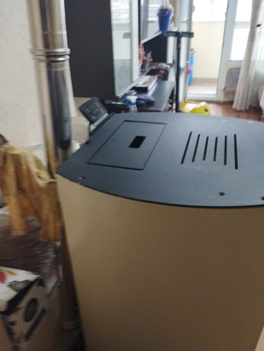 Продавам Пелетна камина с водна риза 18кw.