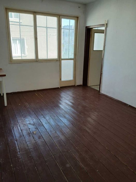 Продава се Четиристаен апартамент в Силистра, Римска гробница - 109 кв.м за 840 €/кв.м - Снимка #2