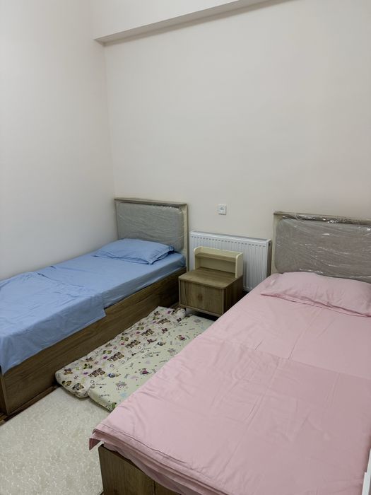 Uy sotiladi Srochna 2 xonali Mebel texnikalari bilan Yunusobod