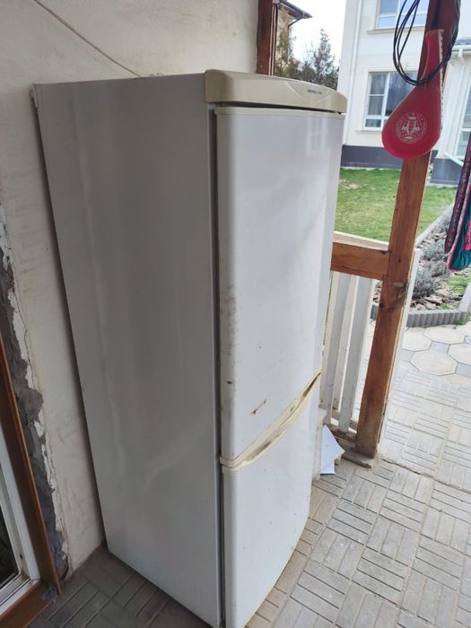 Холодильник б/у
