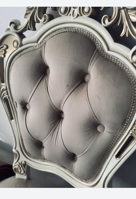 Стулья новыее! С пакетиком стоит.